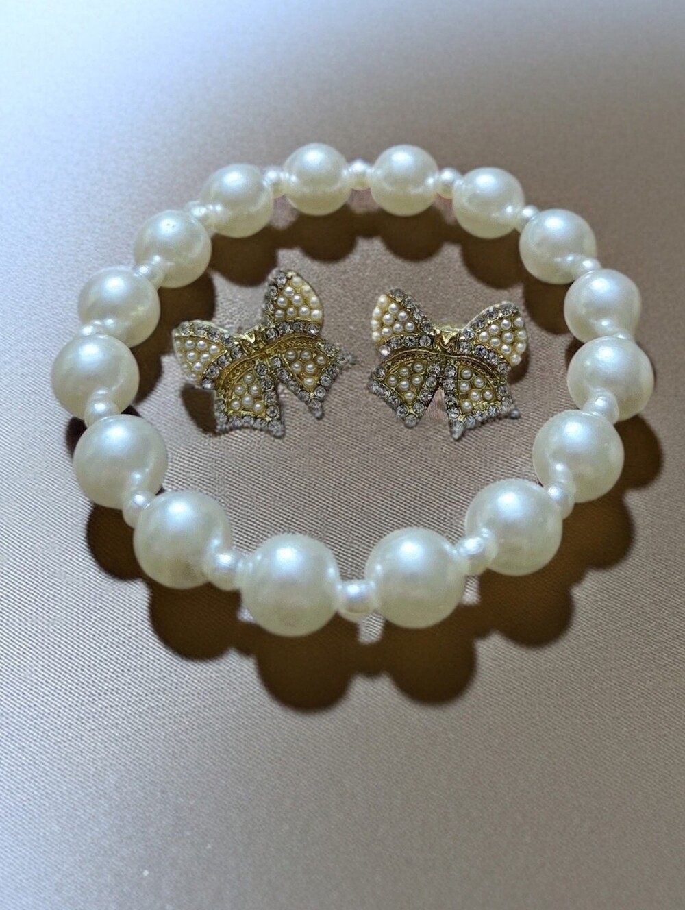 Pearl Bead Bracelet with Gold Bow Accent Earrings - Cream